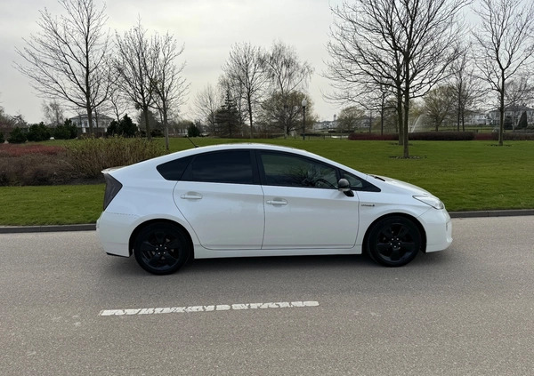 Toyota Prius cena 39900 przebieg: 270000, rok produkcji 2012 z Sulechów małe 137